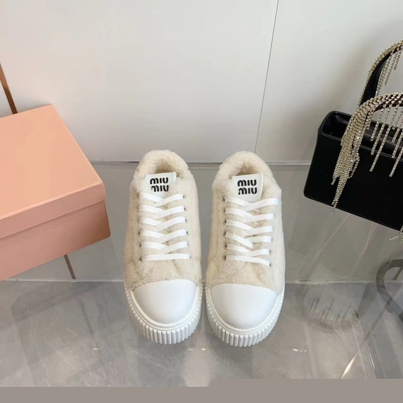 Miu Miu Casual Shoes